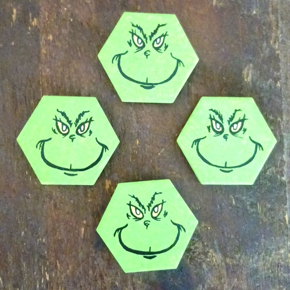 Hand Painted Ceramic Tile Magnets - The Grinch - Picture 2 of 4